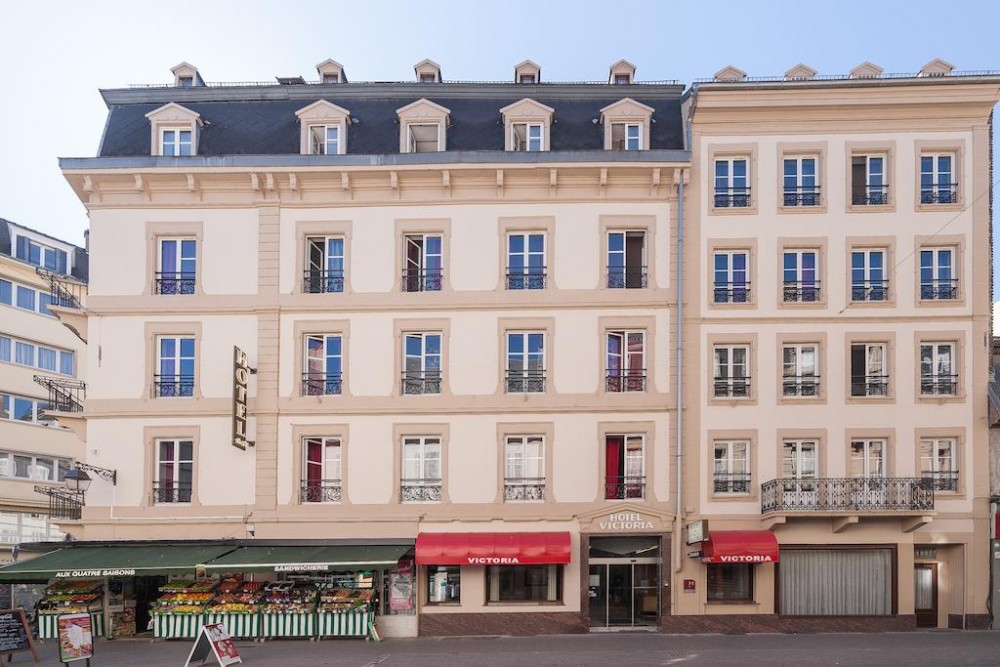 Photo de Hôtel Victoria