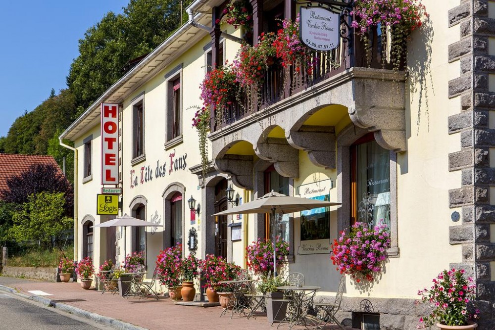 Photo de Logis Hôtel Restaurant La Tête Des Faux