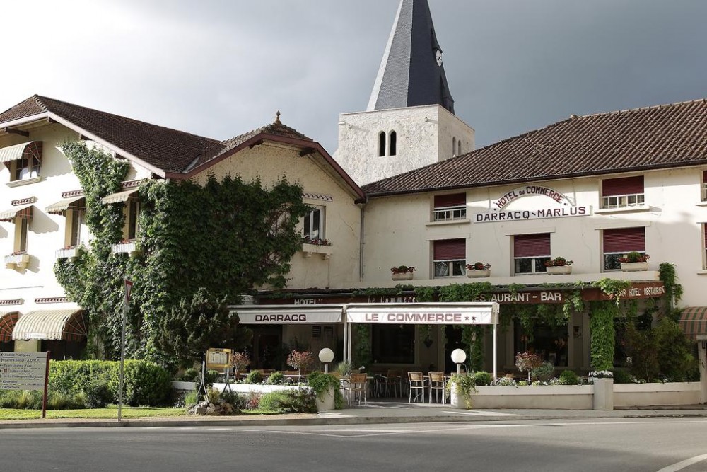 Photo de Hôtel Darracq Le Commerce
