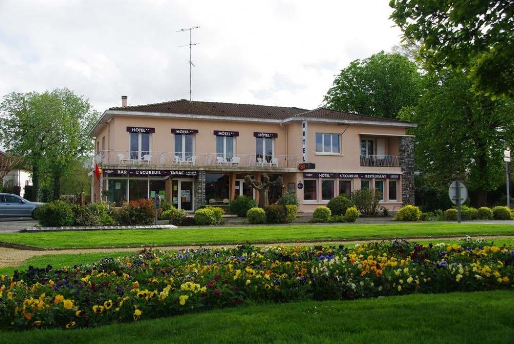 Photo de Hôtel Restaurant L'Ecureuil