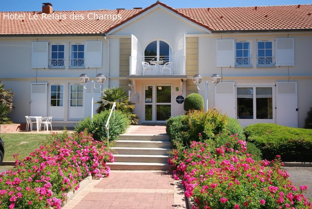Photo de Hôtel Le Relais des Champs