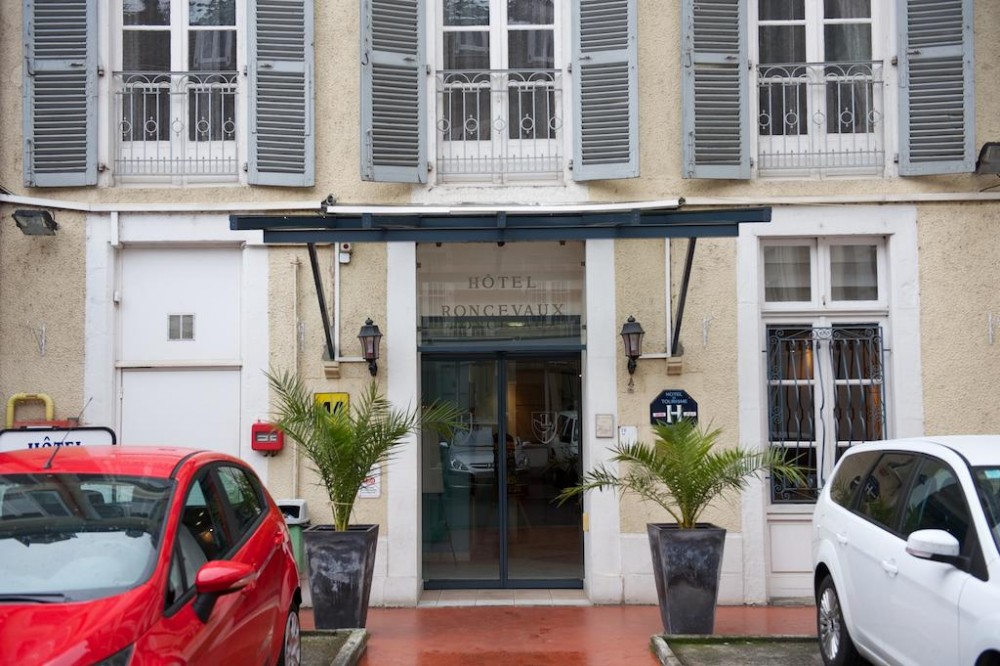 Photo de Hôtel Le Roncevaux