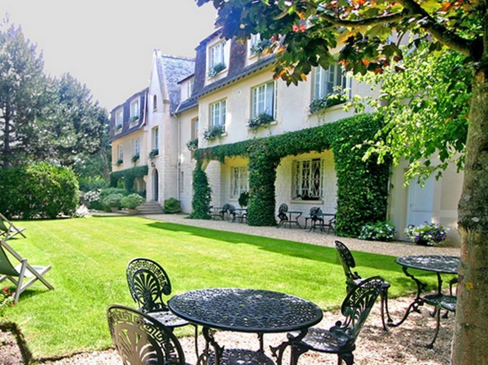 Photo de Castel Fleuri