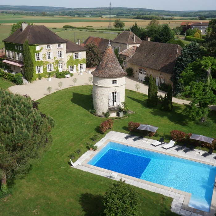 Photo de Château de Mirande, gîtes et chambres dhôte Bourgogne