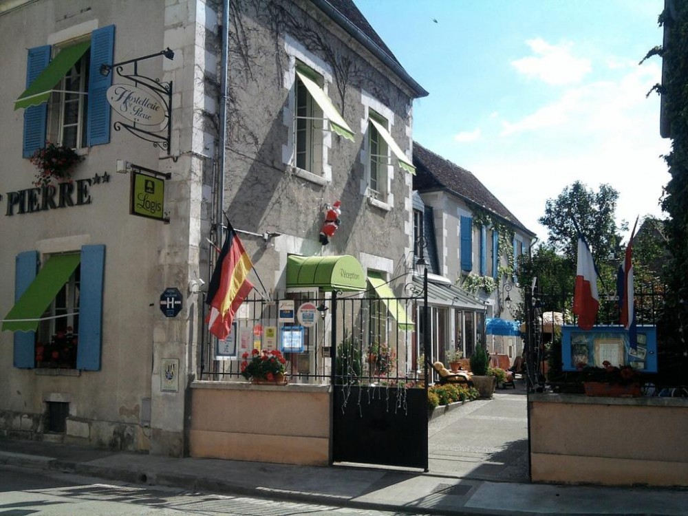 Photo de Hostellerie Saint Pierre