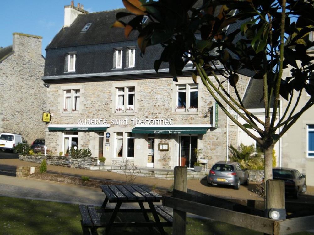 Photo de Hôtel Auberge Saint Thegonnec