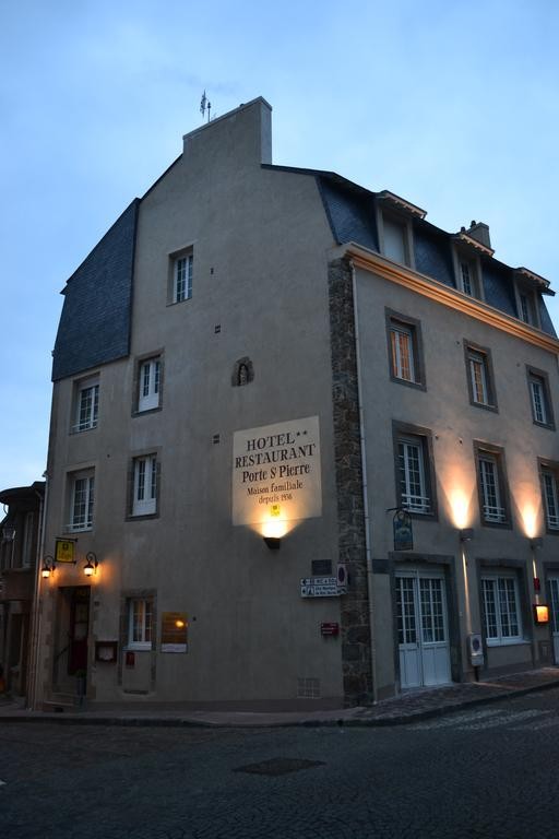 Photo de Hôtel-Restaurant La Porte Saint Pierre