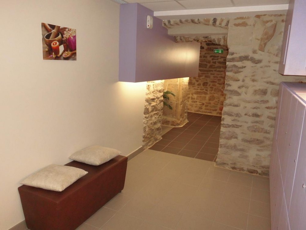 Photo de Inter-Hôtel Le Coeur d'Or Hôtel-Spa