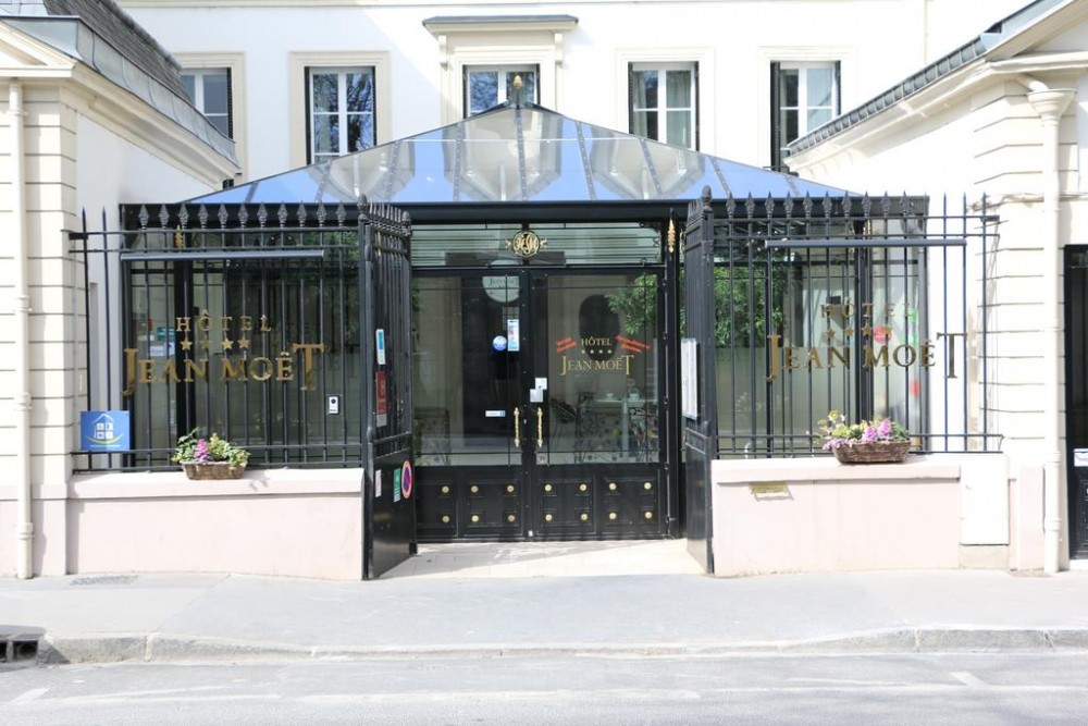 Photo de Hôtel Jean Moët & SPA