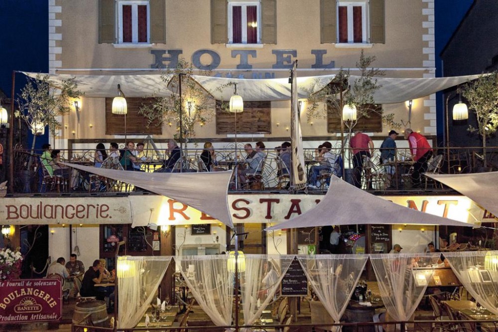 Photo de Hôtel Les 3 Terrasses
