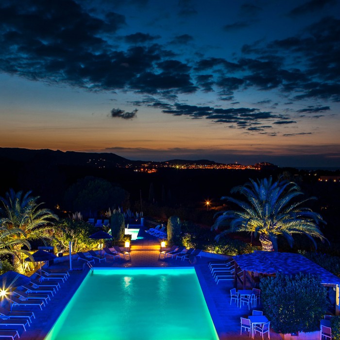 Photo de Hôtel Cesario