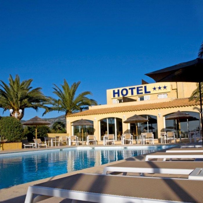 Photo de Hôtel Cesario