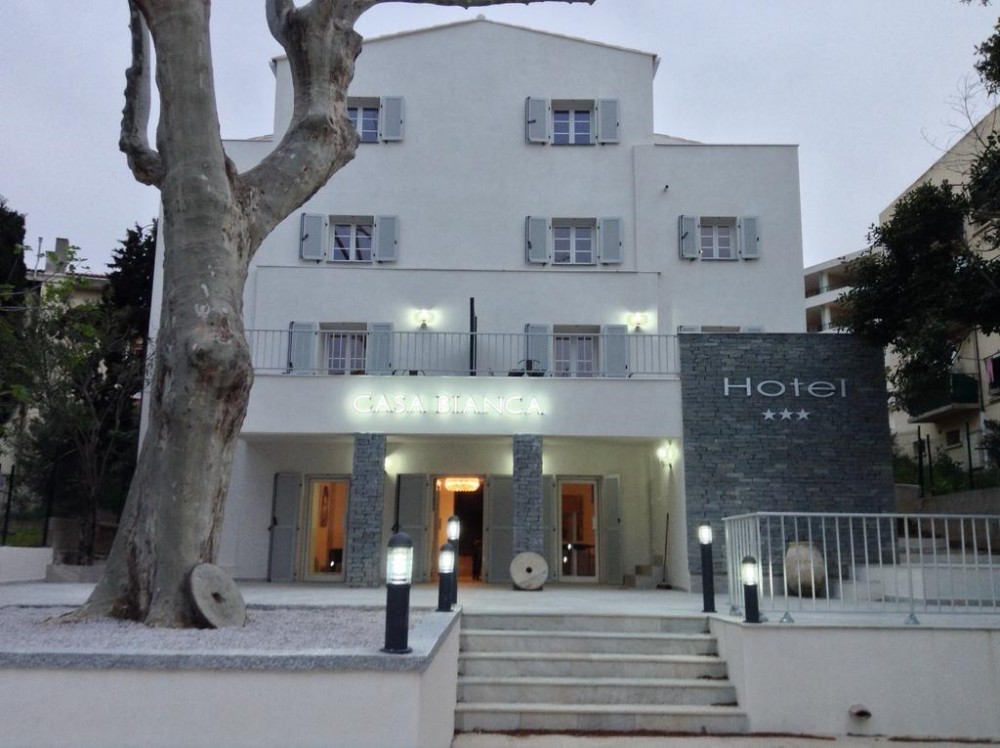 Photo de Hôtel Casa Bianca