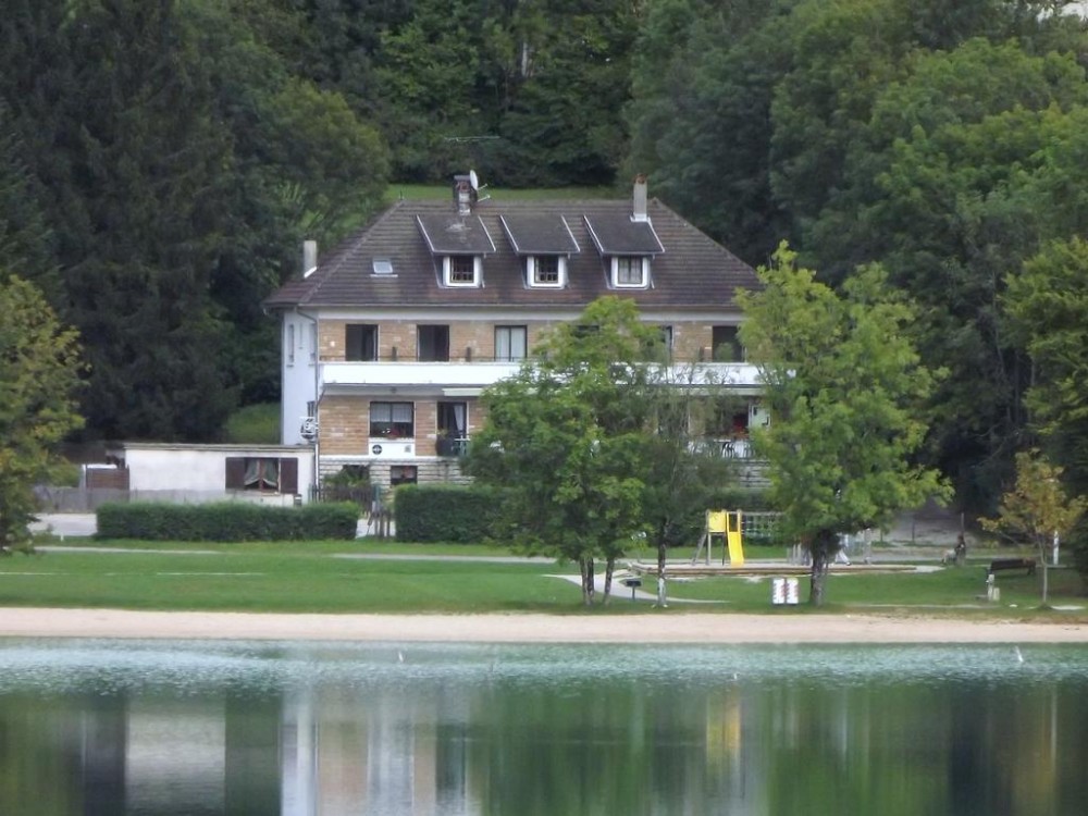 Photo de Hôtel Restaurant La Chaumiere du Lac