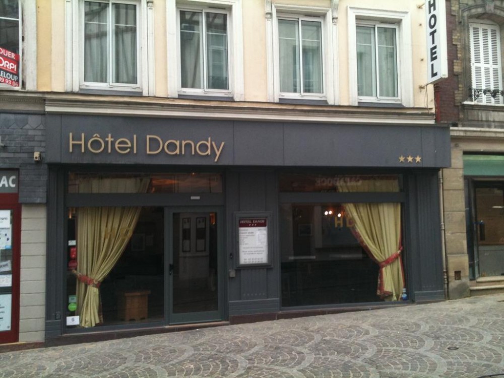Photo de Hôtel Dandy