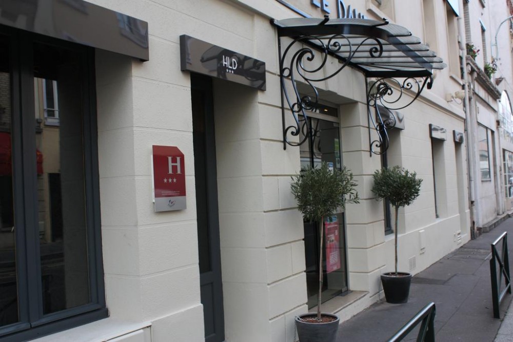 Photo de Hôtel Dauphin