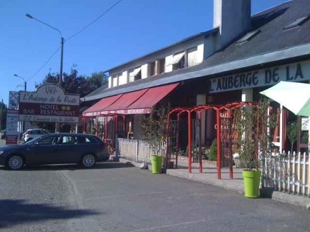 Photo de Hôtel Auberge de la Route