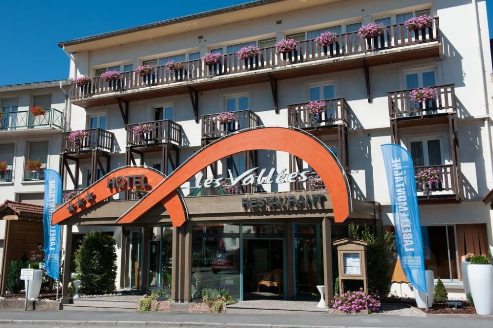 Photo de Hôtel Les Vallées Labellemontagne