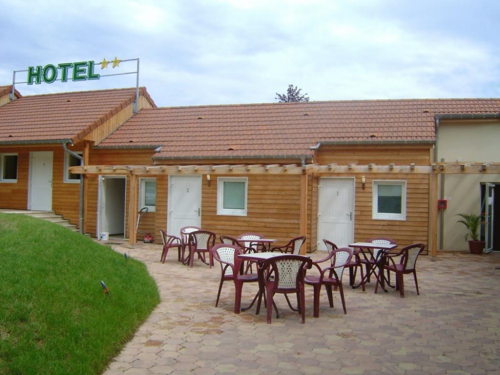 Photo de Logis Hôtel le Richevaux
