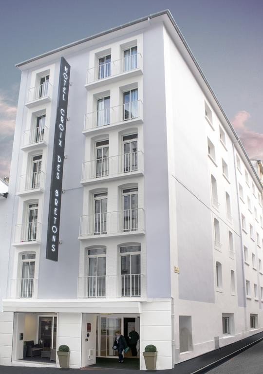 Photo de Hôtel Croix des Bretons