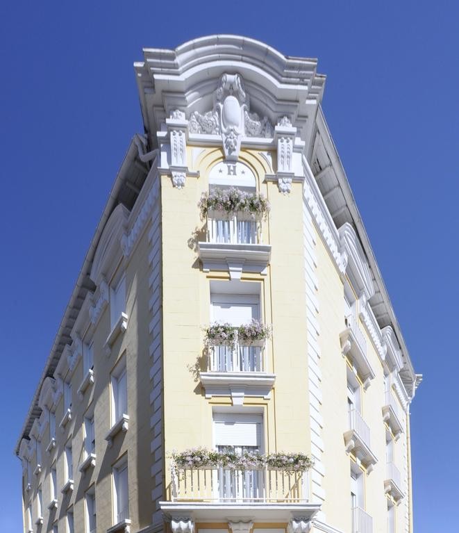 Photo de Hôtel Atrium Mondial