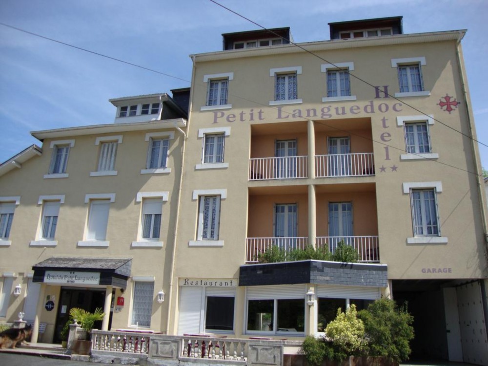 Photo de Hôtel Au Petit Languedoc