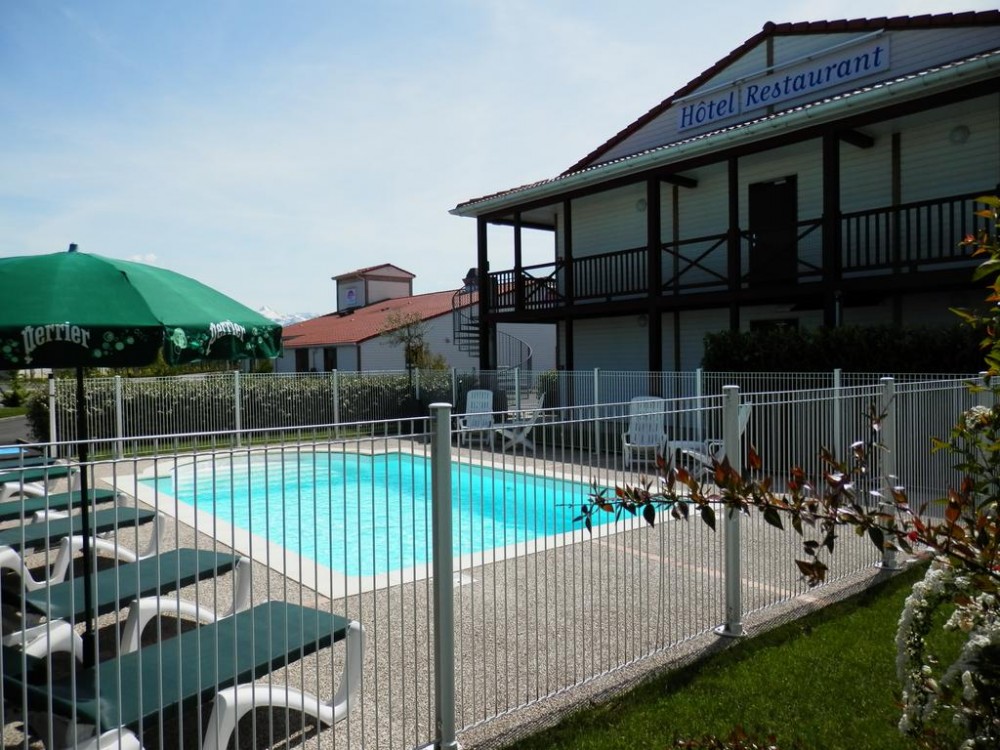 Photo de L'Auberge EverHôtel de Tarbes-Ibos