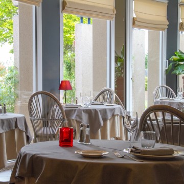 Photo LErmitage Hôtel & Restaurant à Saulges 53340