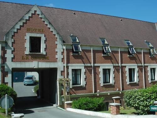 Photo de Hôtel Le Cèdre