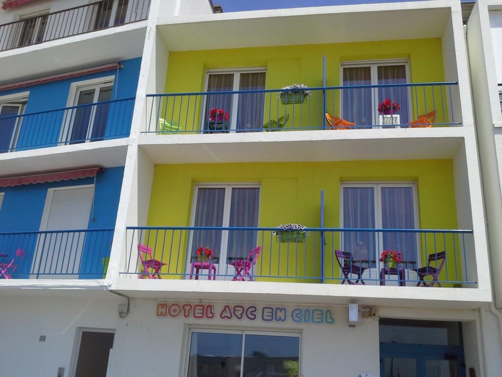 Photo de Hôtel Arc En Ciel