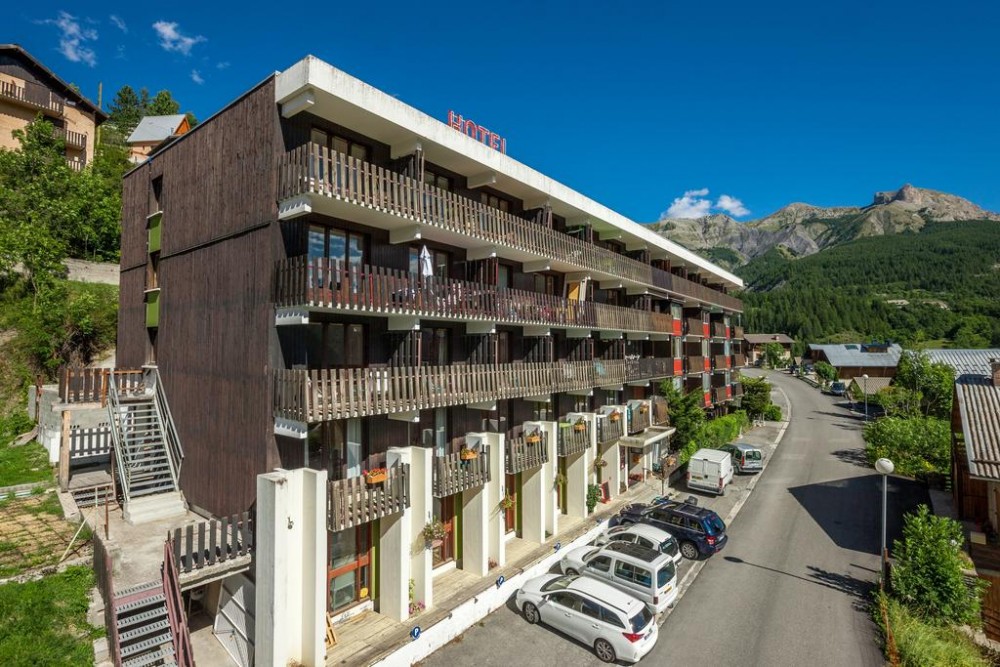 Photo de Hôtel Plein Soleil