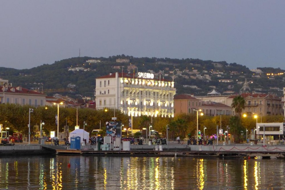 Photo de Hôtel Splendid