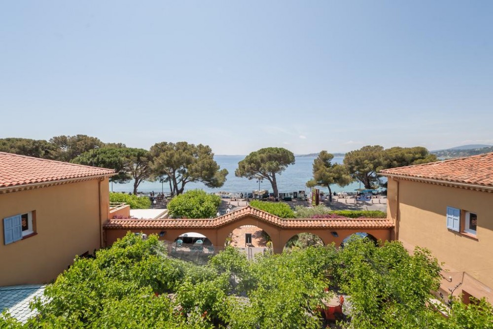 Photo de Logis Hôtel Le Provencal