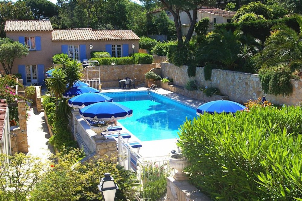 Photo de Hôtel Jas Neuf