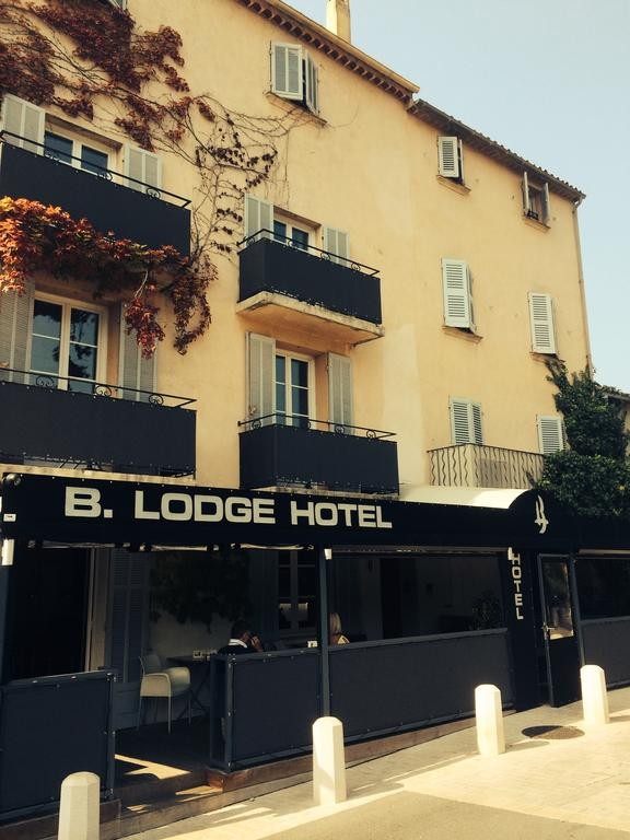 Photo de Hôtel B Lodge
