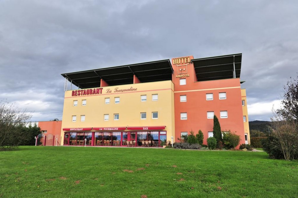 Photo de Hôtel Ambotel