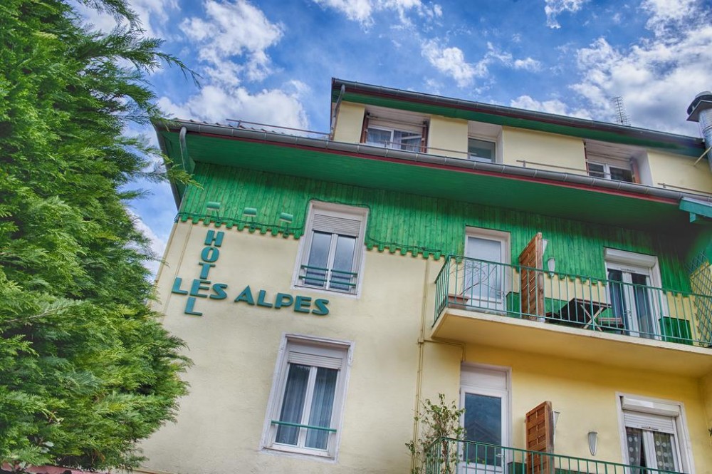 Photo de Hôtel Restaurant Les Alpes