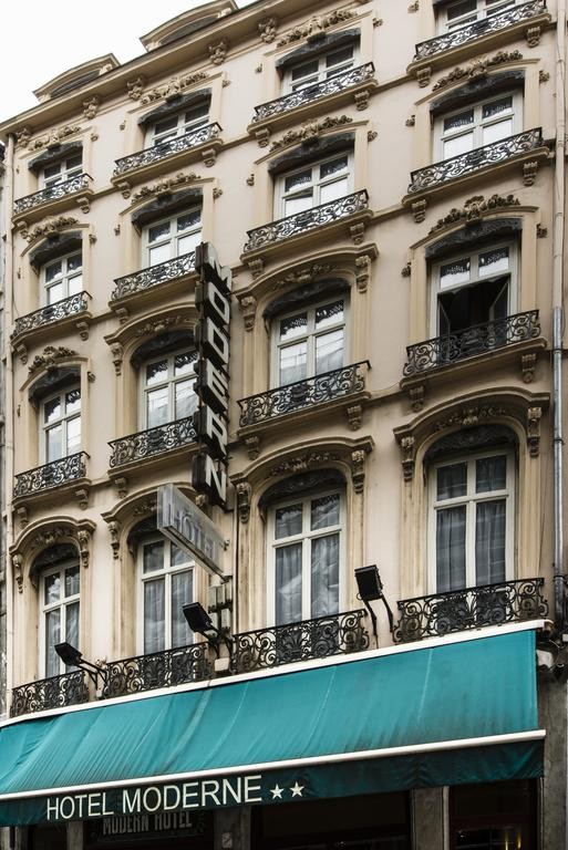 Photo de Hôtel Moderne