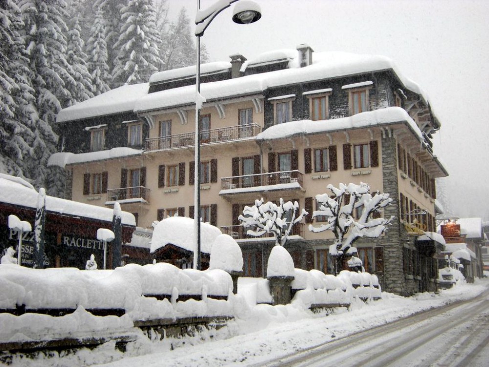 Photo de Hôtel la Couronne