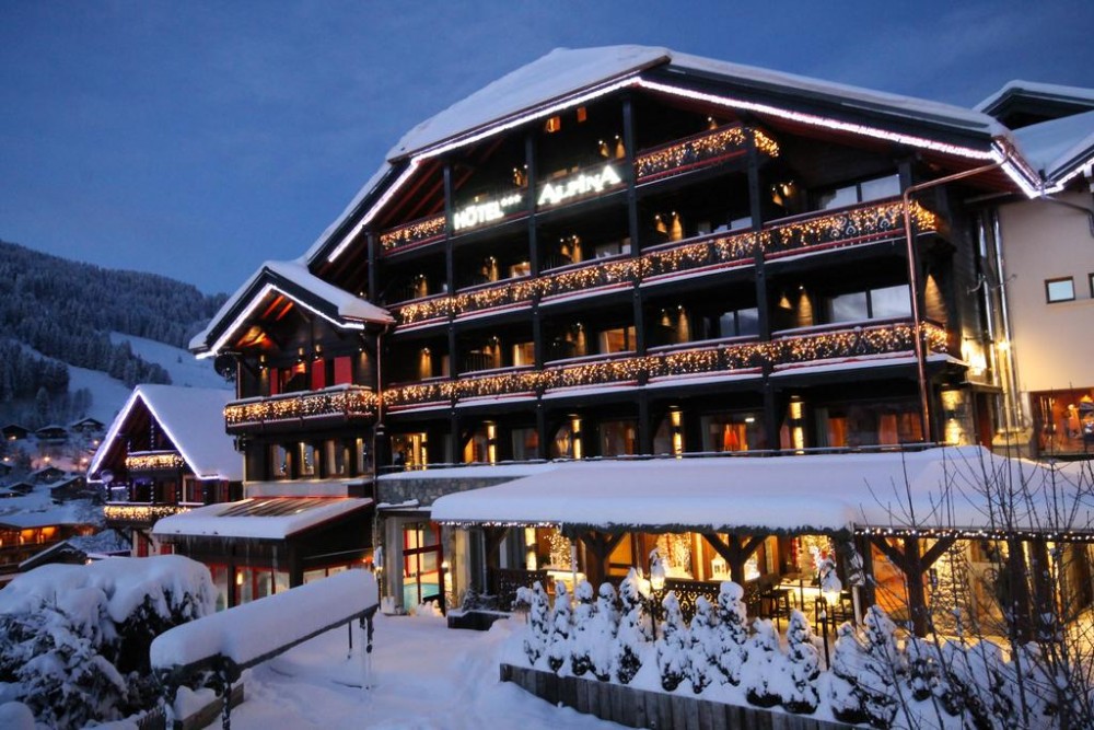 Photo de Hôtel Alpina