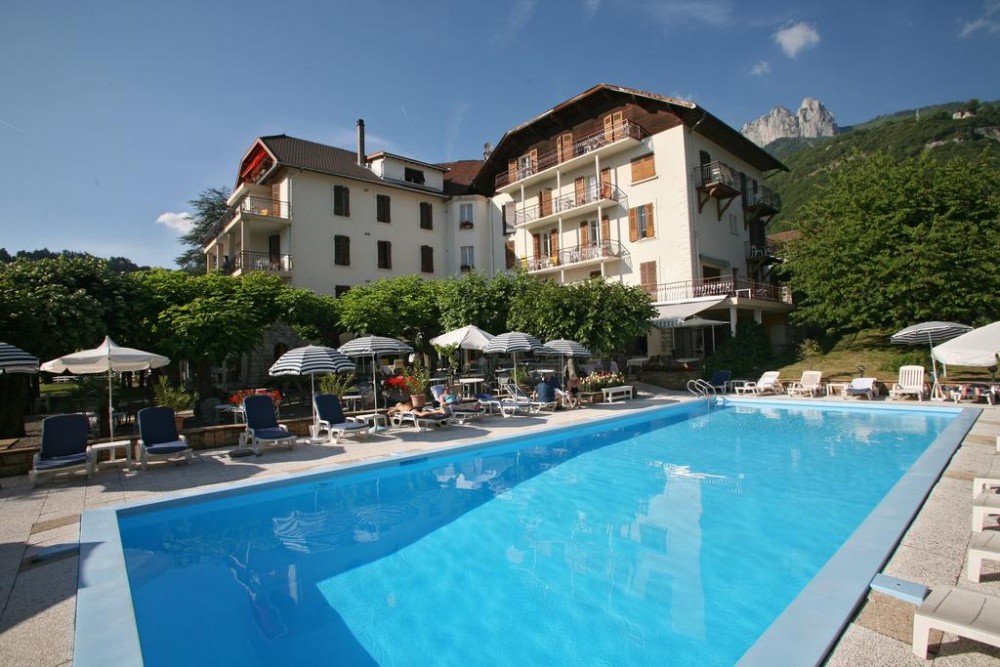 Photo de Hôtel Le Lac