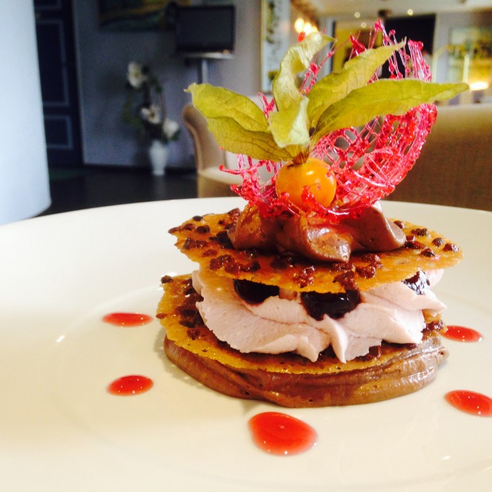 Photo de Hôtel Le Jules Verne 