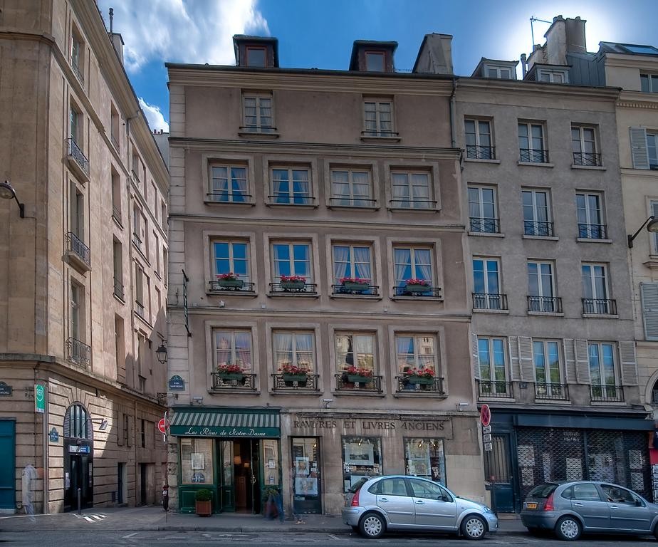 Photo de Hôtel Les Rives de Notre-Dame