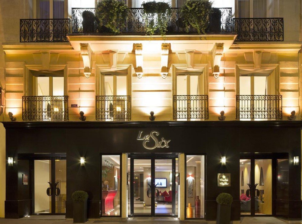 Photo de Hôtel Le Six