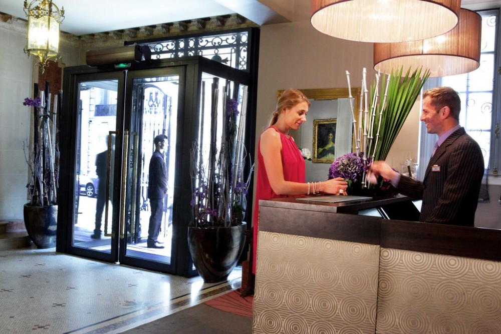 Photo de Hôtel Champs Élysées Plaza