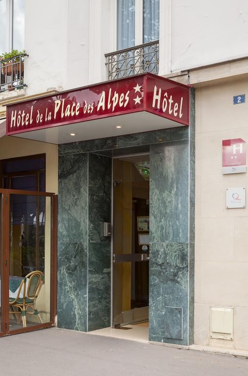 Photo de Hôtel de la Place des Alpes