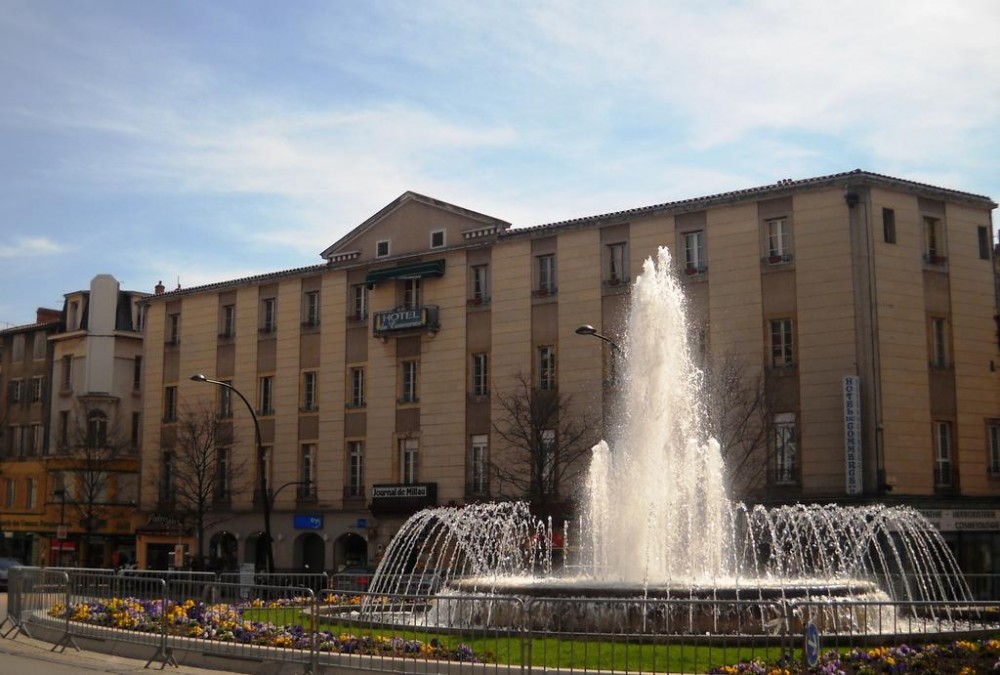 Photo de Hôtel Du Commerce - Millau