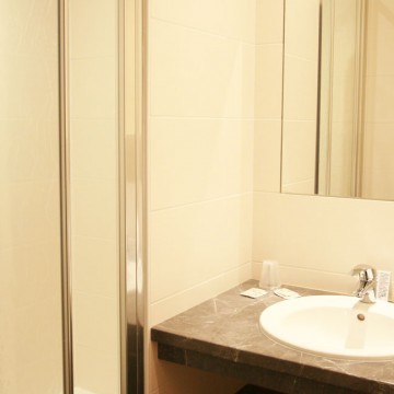 salle de bain Hotel CHRISTIAN Cauterets