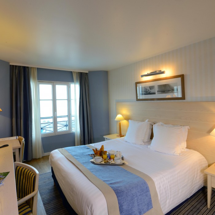 Photo de BEACH HOTEL