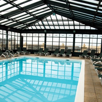 BEACH HOTEL